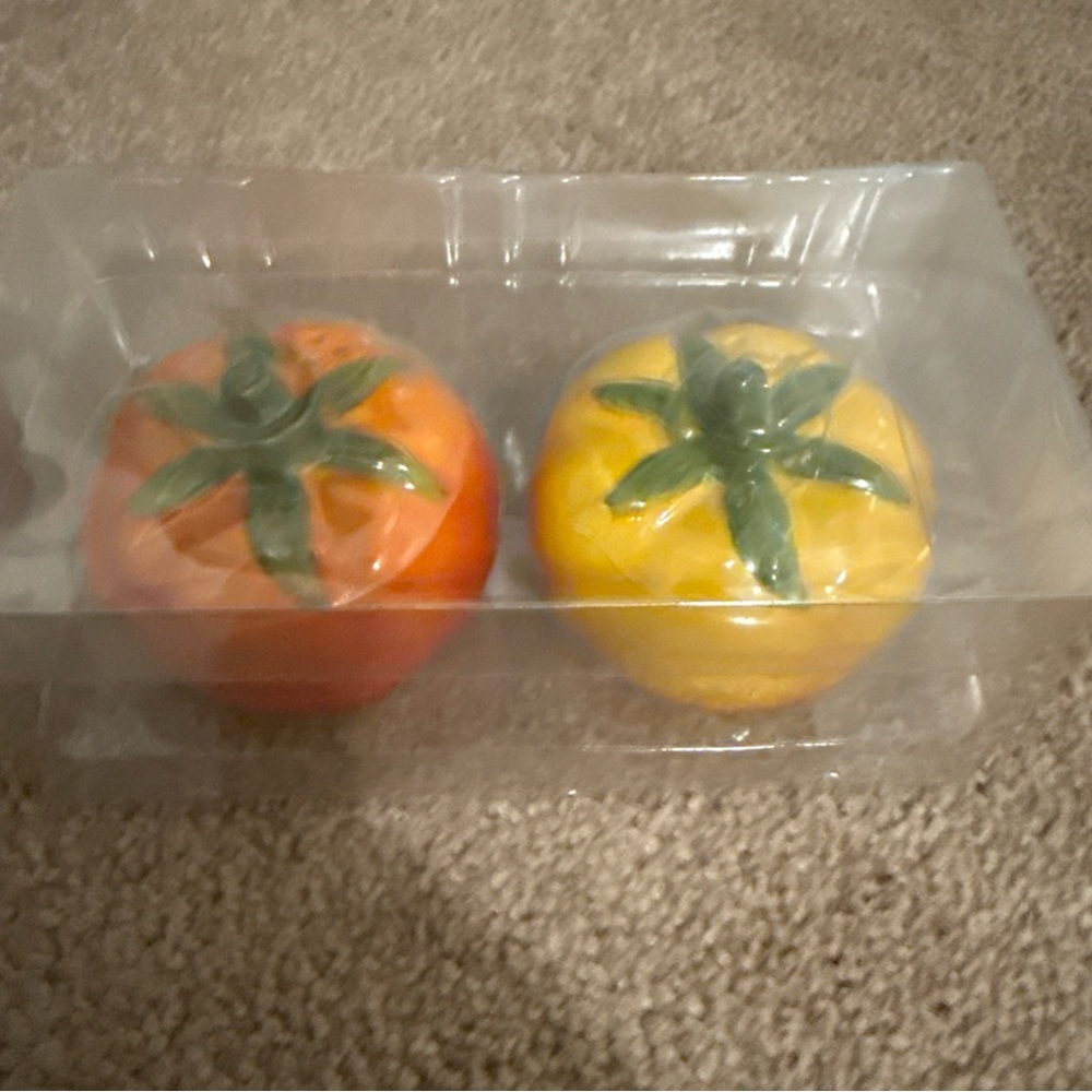 Kirklands Tomato Salt and Pepper Shaker Set Ceramic